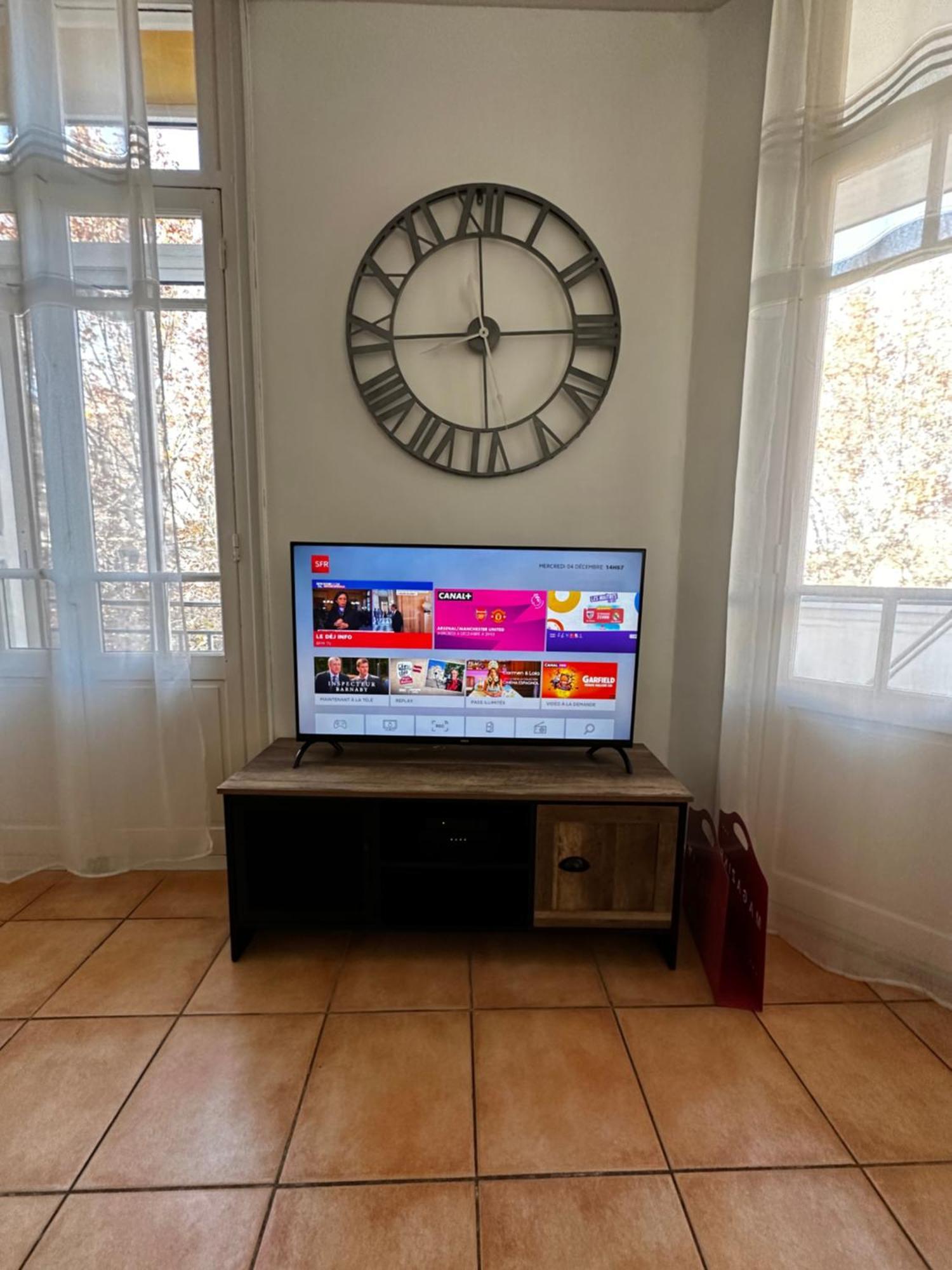 Appartement Lumineux Et Spacieux 2 Chambres Avec Parking Gratuit Dans La Rue Perpignan Kültér fotó